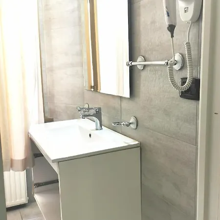 Bed & Breakfast Cinema House 2 Rome